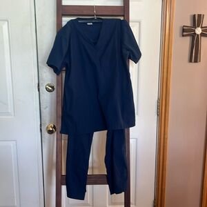 Solos Navy Blue Scrub Set-Medium